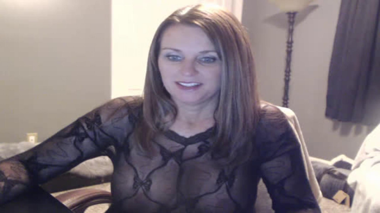Wife_Layla [2017-12-21 00:36:13]