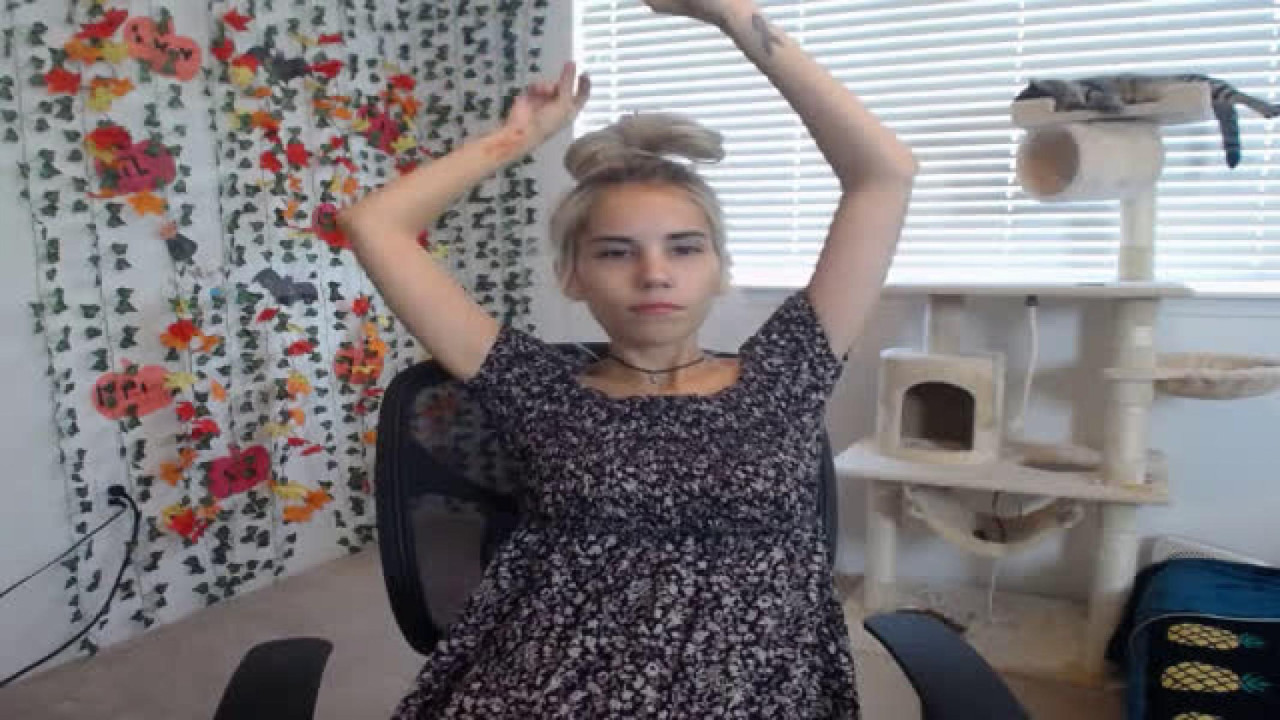AutumnKayy MFC [2017-10-19 22:45:55]