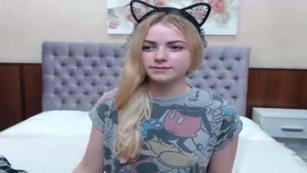 NoraTeen MyFreeCams [2018-04-20 05:45:35]