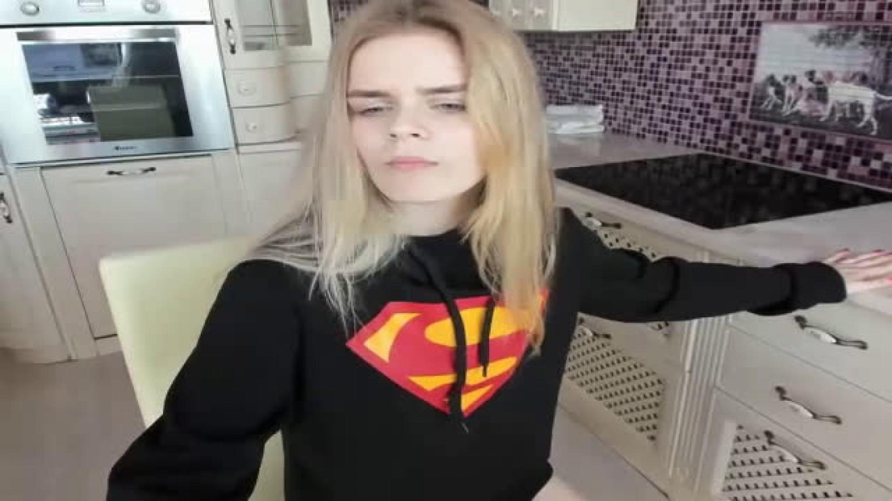 littlebrunette18
