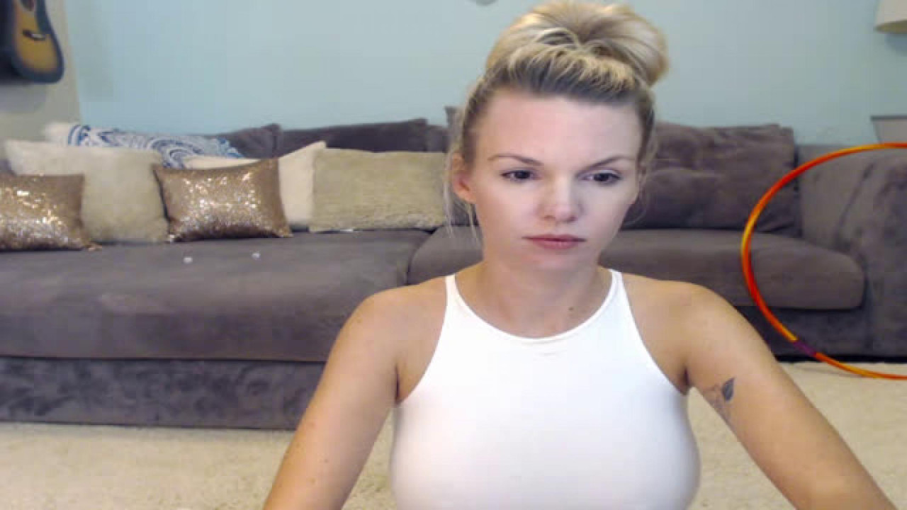 Emmalee_ MyFreeCams [2017-10-09 02:16:11]