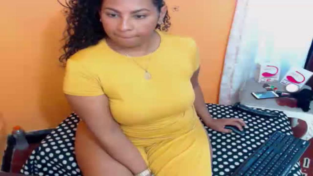 laura_hot03 [2019-10-06 16:35:39]
