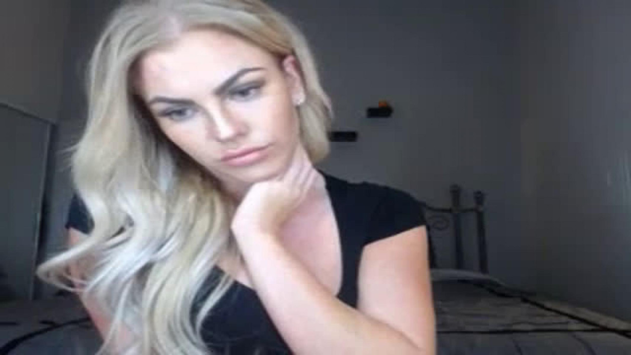 XxRoxieButton MyFreeCams [2017-11-13 04:56:00]