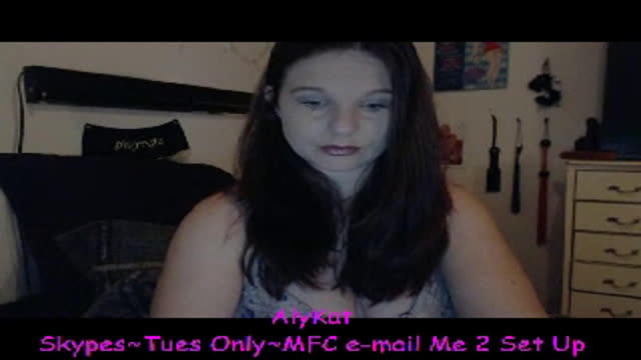 Ur_AlyKat MyFreeCams [2018-05-08 03:50:13]