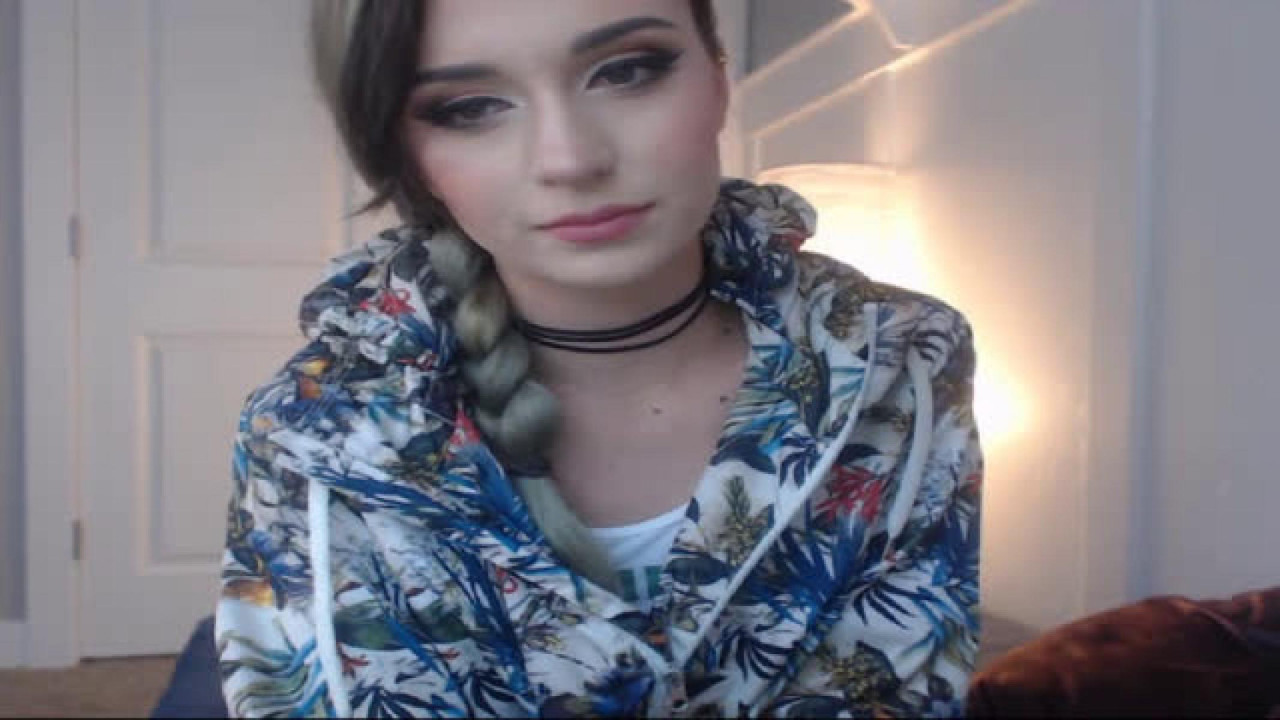 Scarlett_Vera MyFreeCams [2017-10-18 21:46:04]