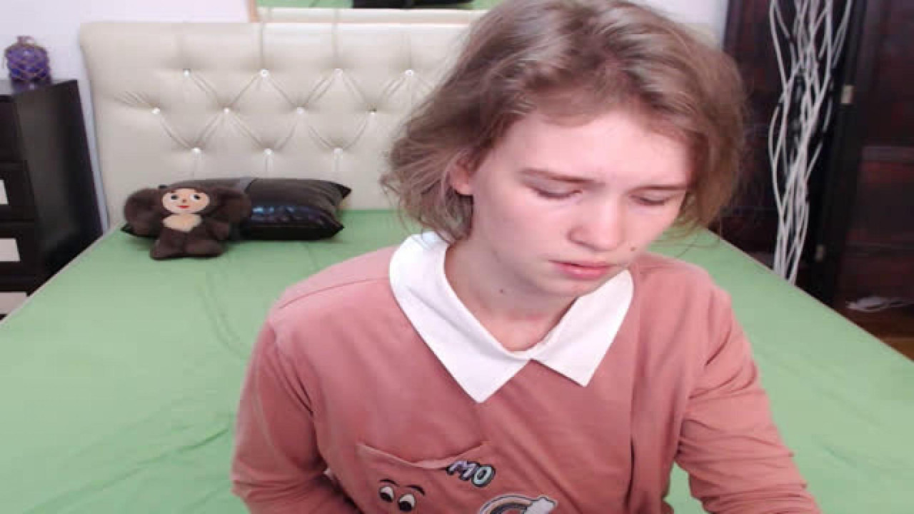 ElizabetSwann MyFreeCams [2018-04-22 15:27:40]
