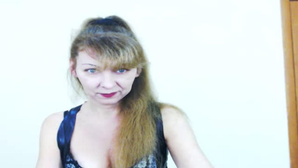 ladydarkrosex [2019-10-06 18:55:41]