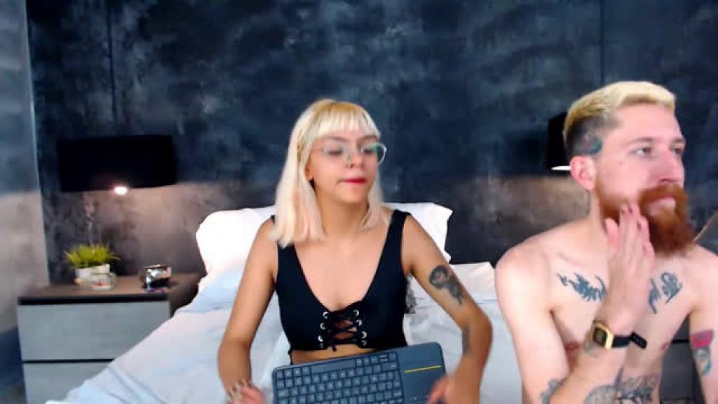 colorful_couple [2019-10-08 02:35:42]