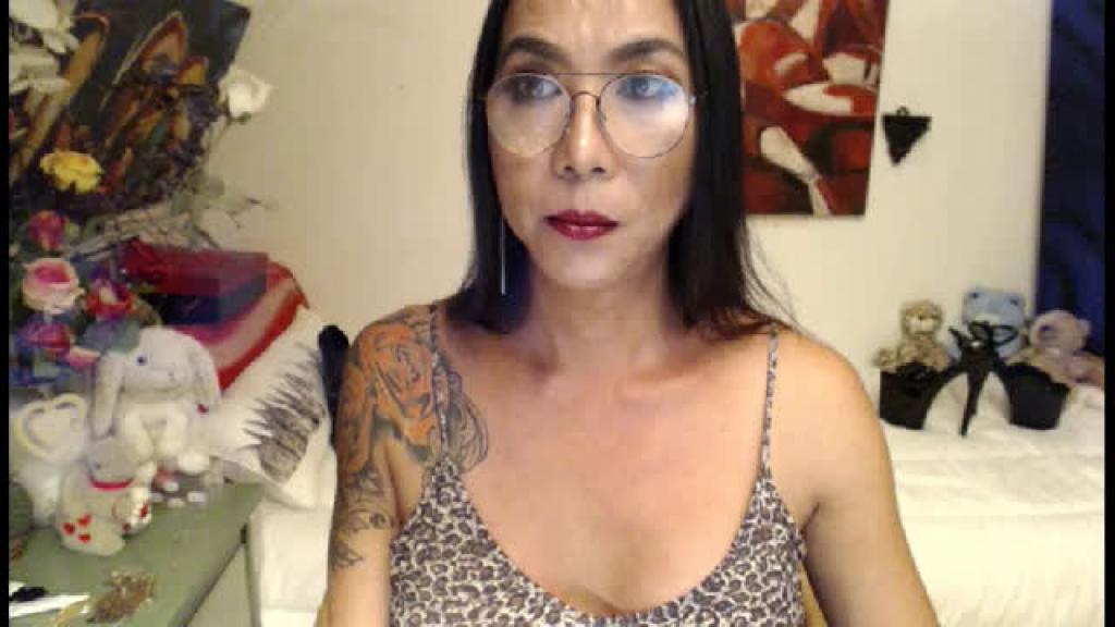 yourdecentlady