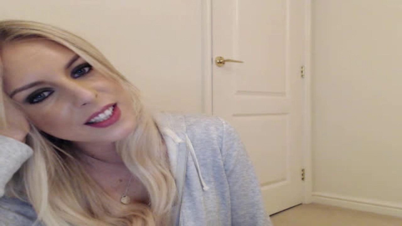 LondonRae MyFreeCams [2017-11-12 22:26:03]