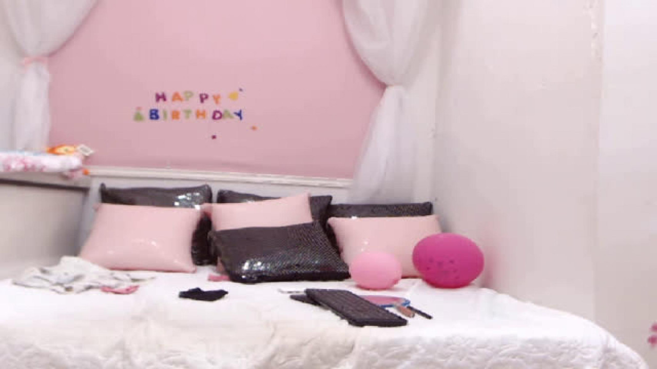 MollyyFoxx MyFreeCams [2018-05-25 19:41:51]