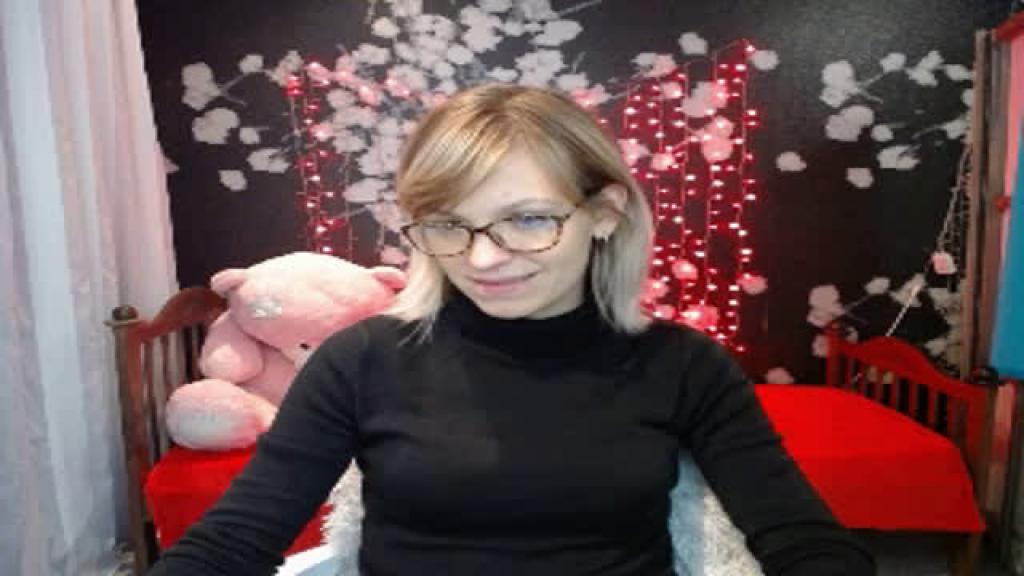 EllaShorts [2019-10-01 19:35:06]