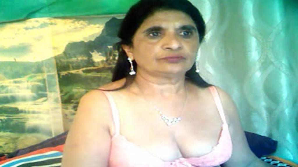 IndianMilf1 [2019-10-01 07:40:56]