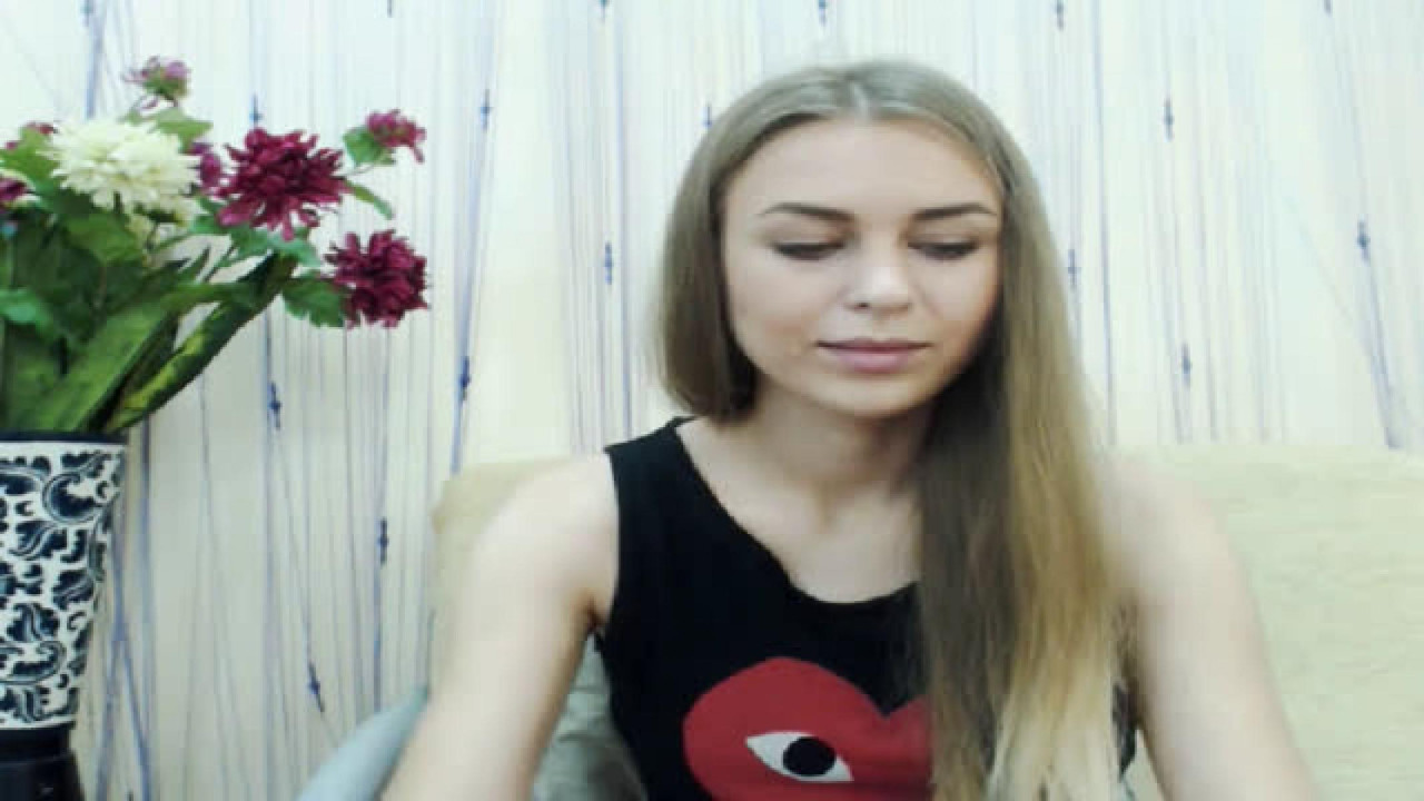 KiraNiceee MyFreeCams [2017-11-10 03:11:49]