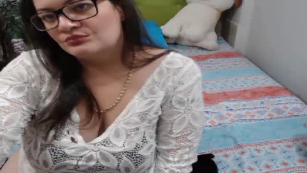 NiasexMilf [2019-08-03 22:05:28]