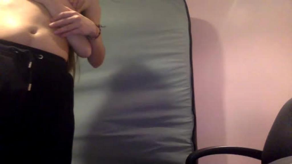 laurathesexybitch [2019-12-26 20:21:48]
