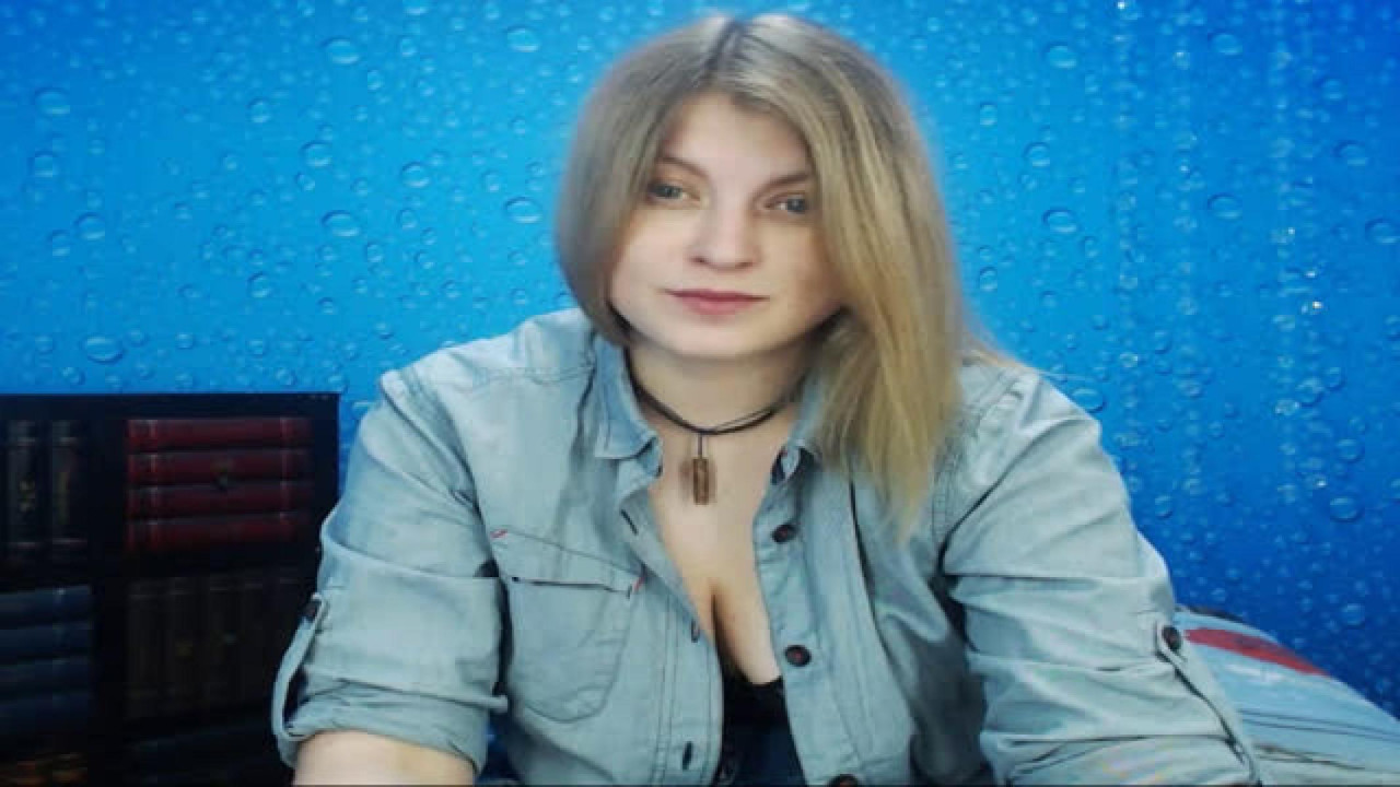 AmmyCooper MyFreeCams [2018-05-05 00:42:42]