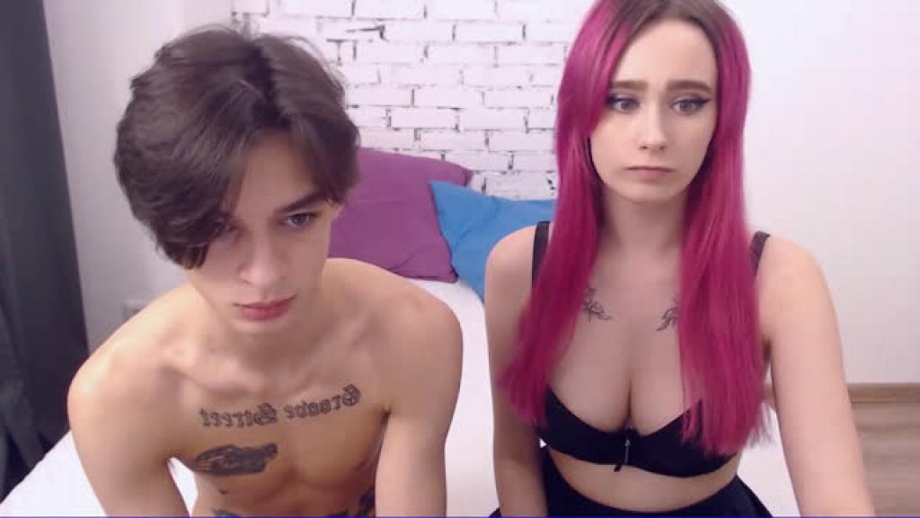 esme_and_oliver [2019-12-05 03:01:19]