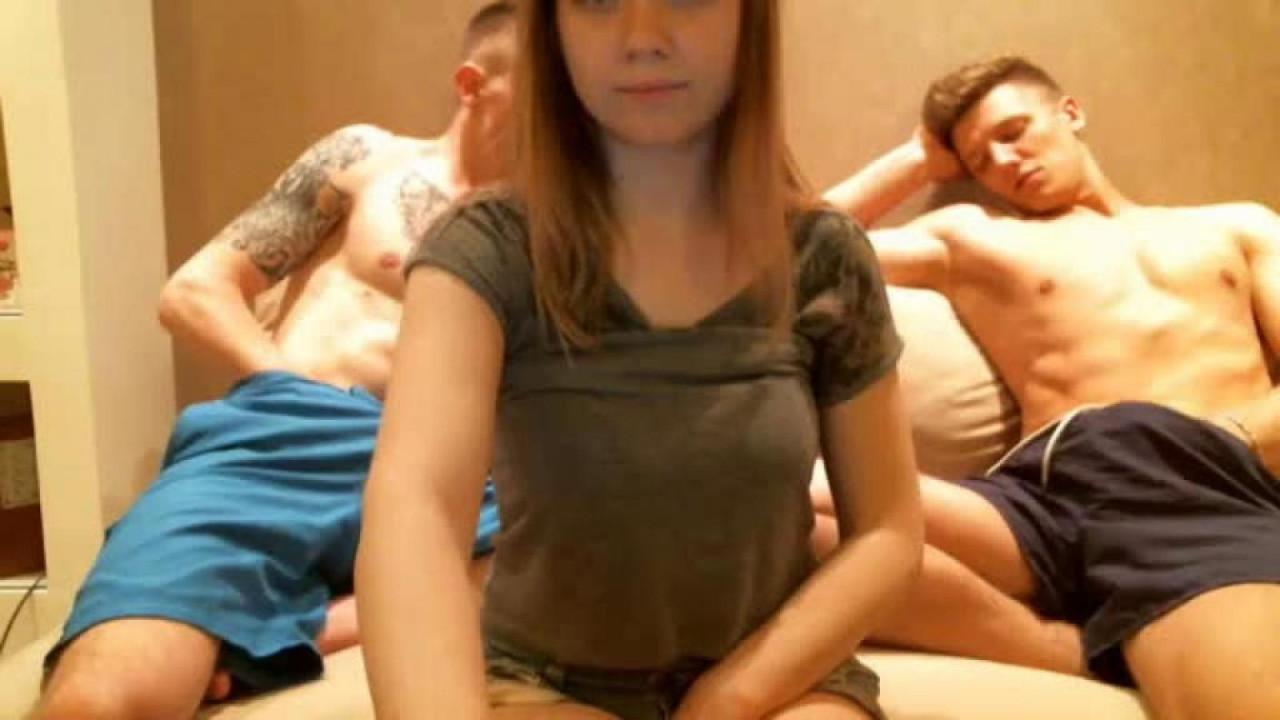 18year_girl_with_hot_boy