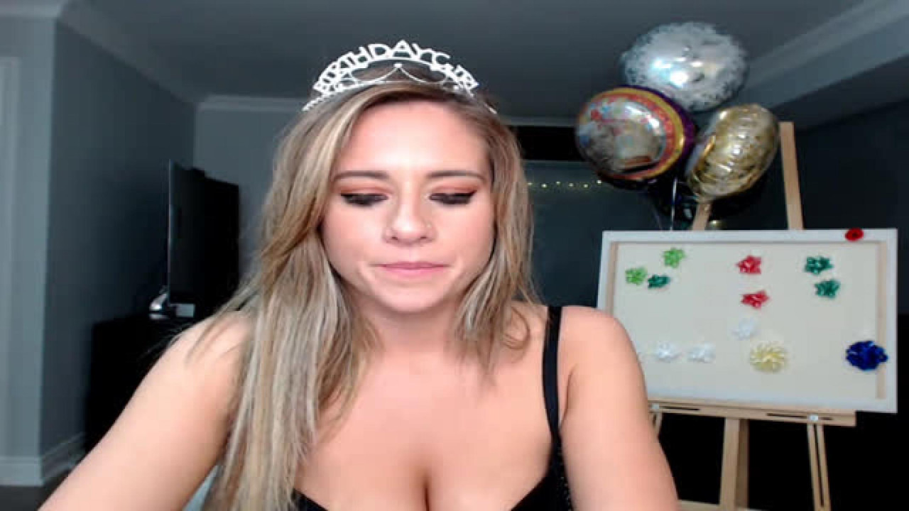 BirthdayAlex MyFreeCams [2017-11-11 04:37:39]