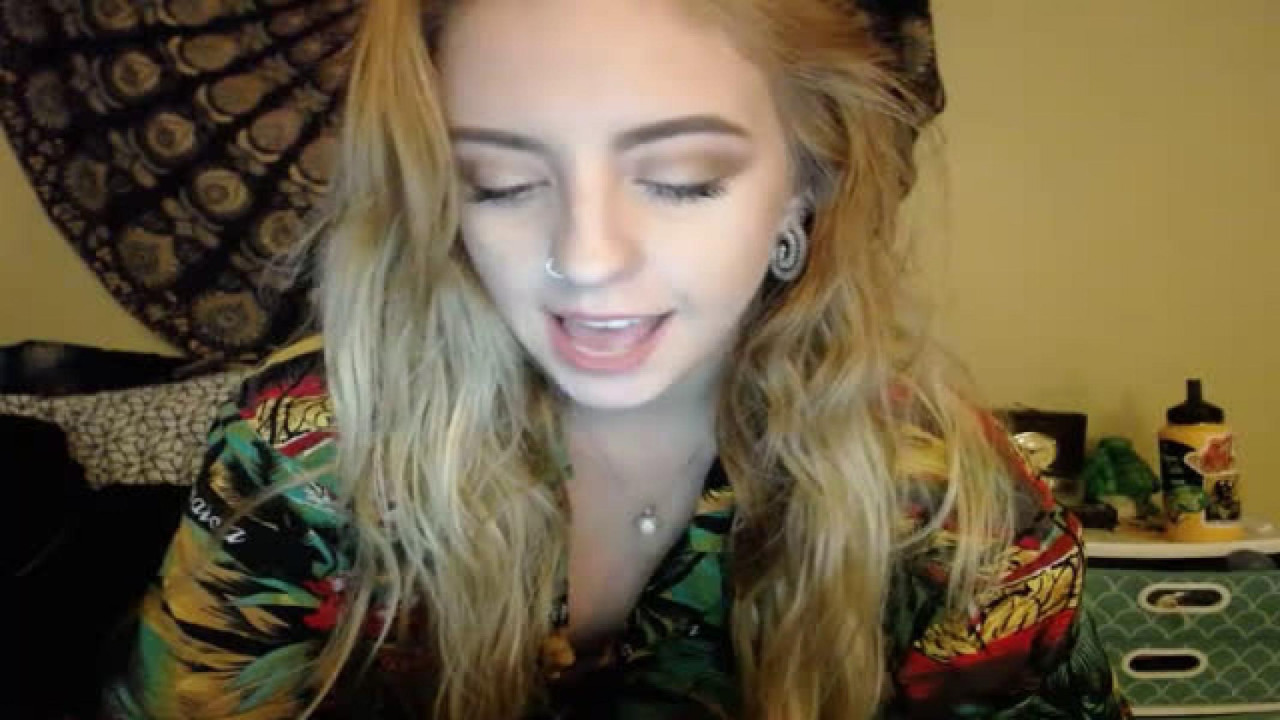 LilMuse MyFreeCams [2017-11-08 01:15:51]