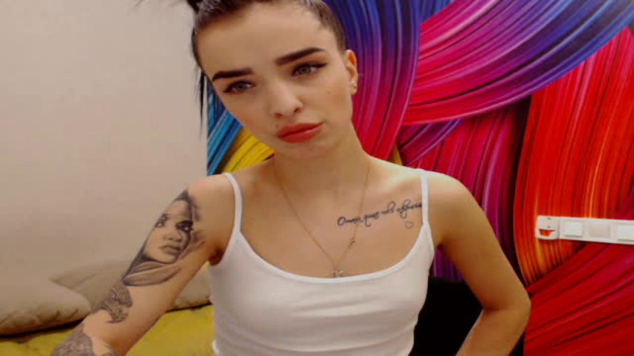 Diana_Wayne MyFreeCams [2018-04-20 01:01:26]