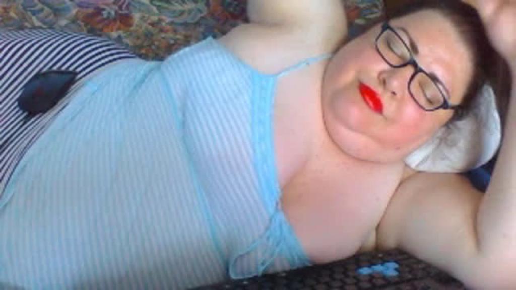 yasmineslips