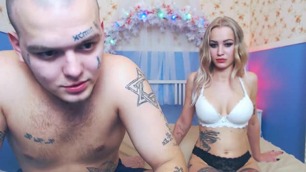 ufavorite_couple [2019-12-28 03:45:28]
