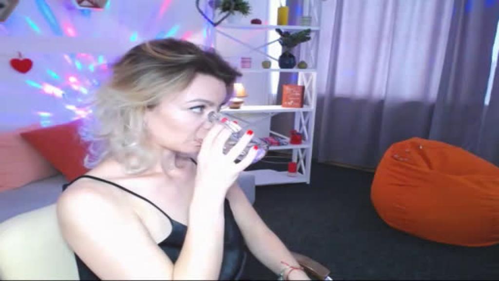 NikkiVersai [2019-06-23 07:10:11]