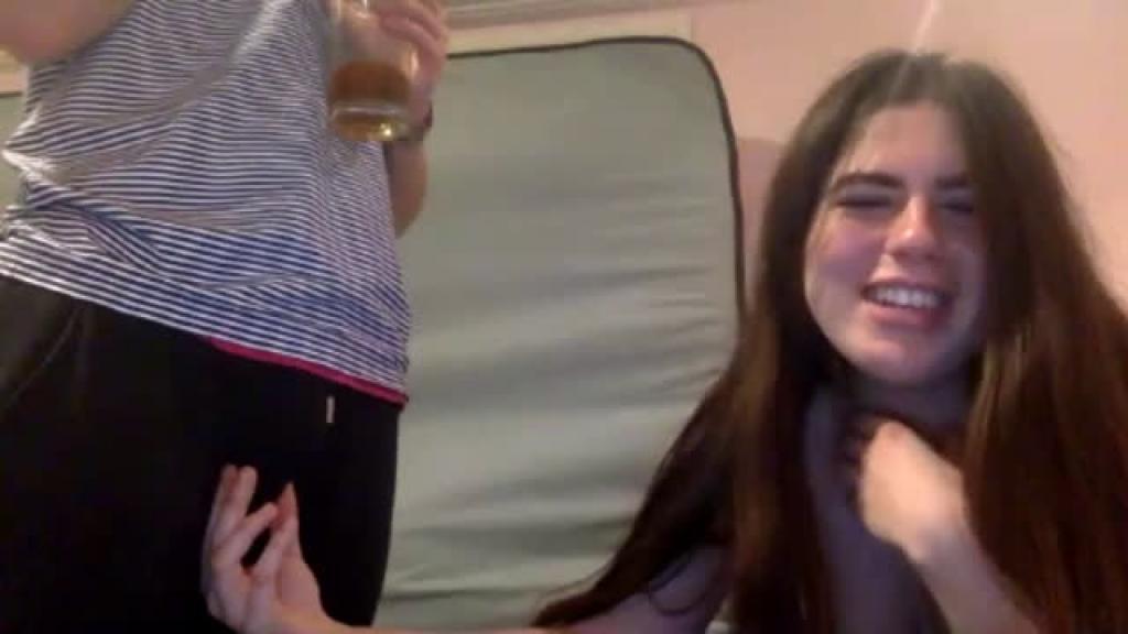 laurathesexybitch [2019-12-26 20:05:15]