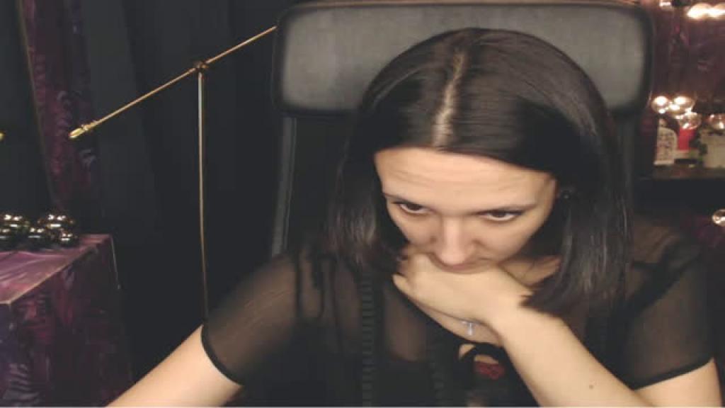 holly_mystery