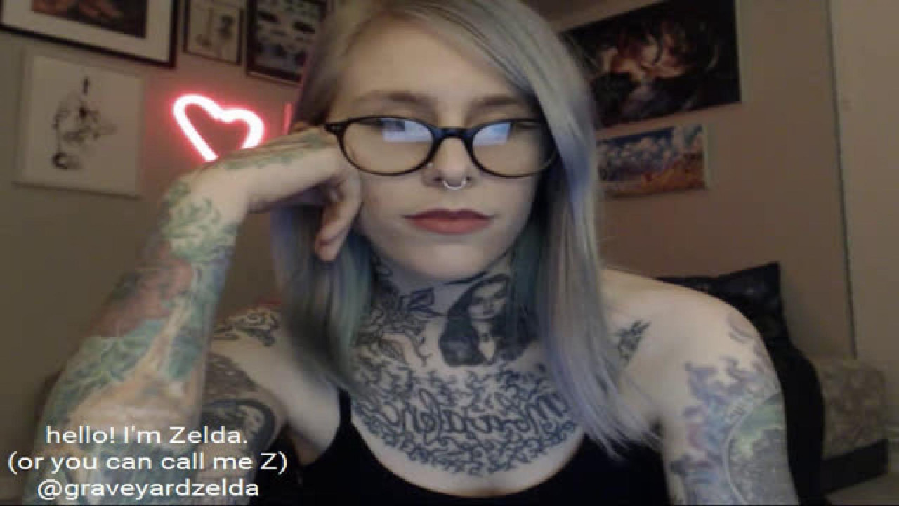 GraveyardGirl MyFreeCams [2017-10-04 02:22:42]