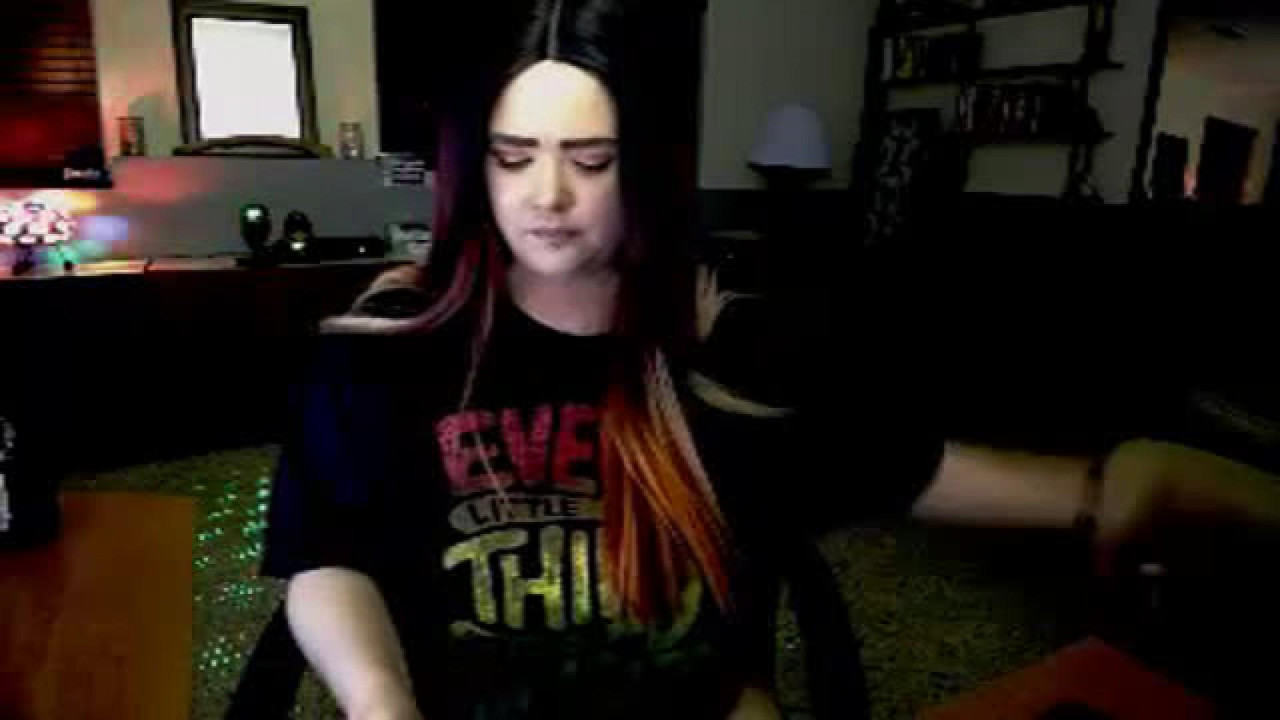 HipsOnJade [2017-11-28 08:25:38]