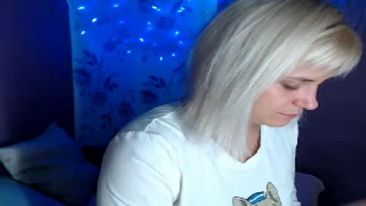 KariMelon MyFreeCams [2018-05-02 10:10:12]
