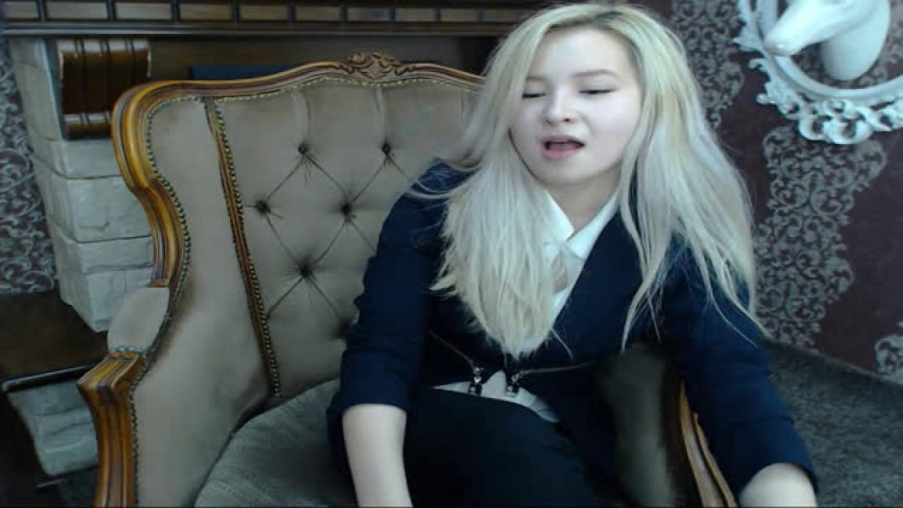 Valery_East MyFreeCams [2017-11-05 21:25:13]