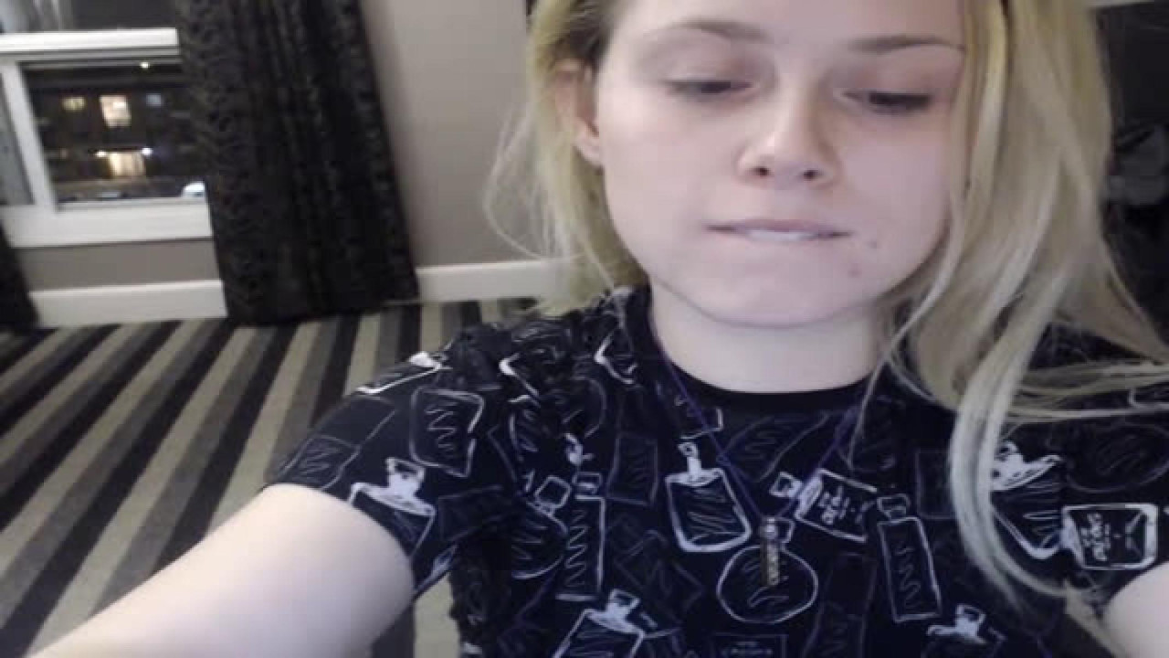 BaddBirdie MyFreeCams [2017-11-05 04:44:08]