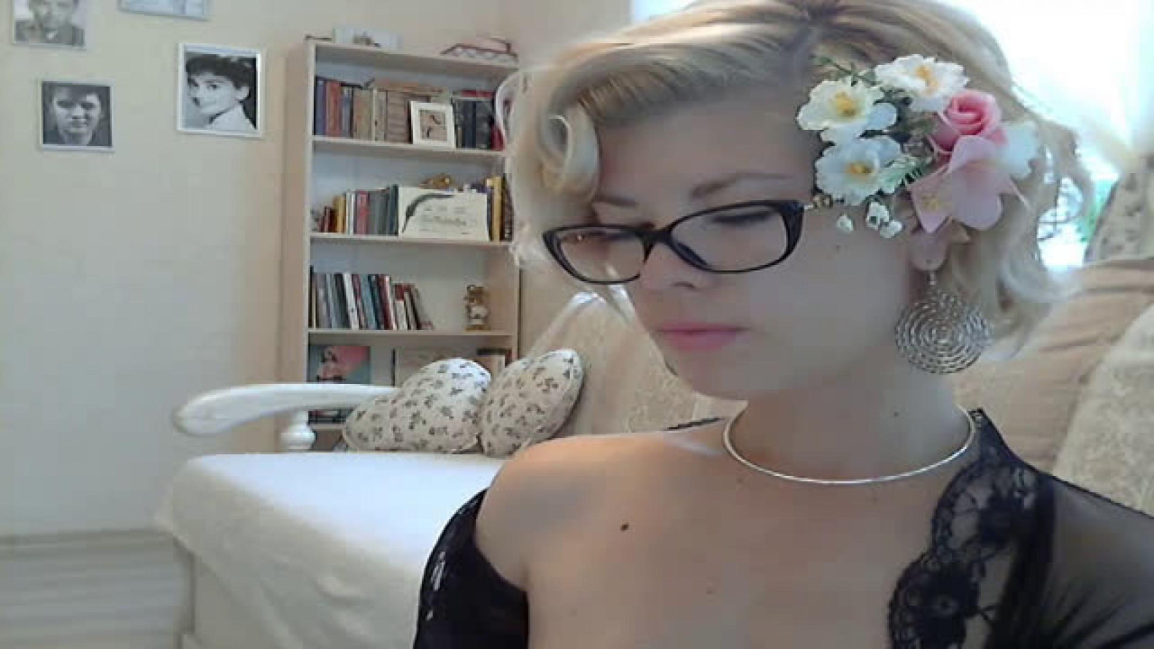 MissDelicia MyFreeCams [2017-10-22 10:35:37]