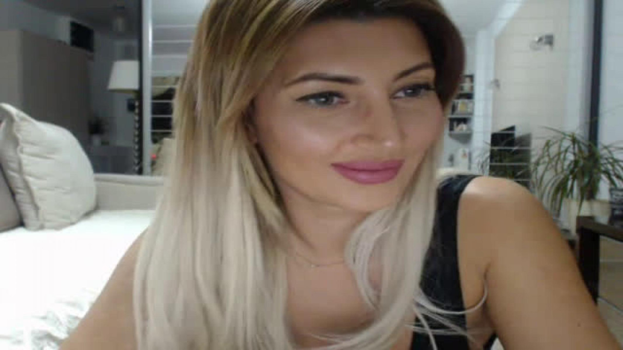 Vannillaxx MyFreeCams [2017-10-04 23:51:29]