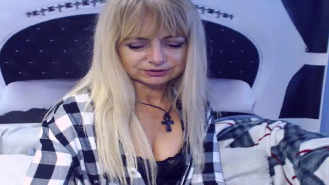 roxannexlive