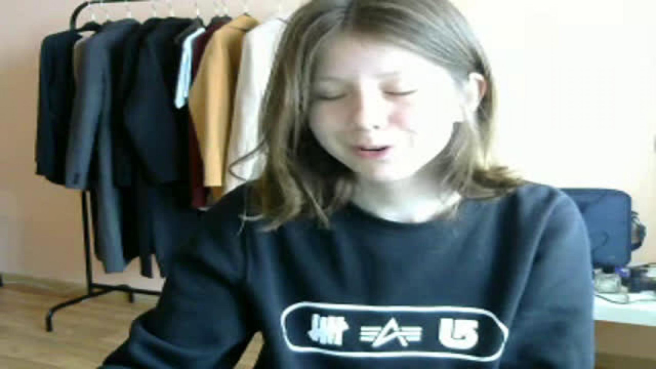 Inness_ MyFreeCams [2018-04-19 12:06:24]