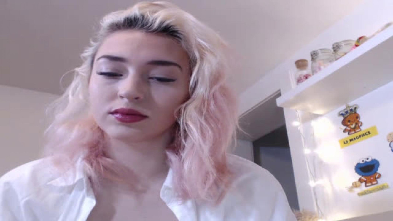 ChloeSkittle_ MyFreeCams [2017-11-15 11:00:51]