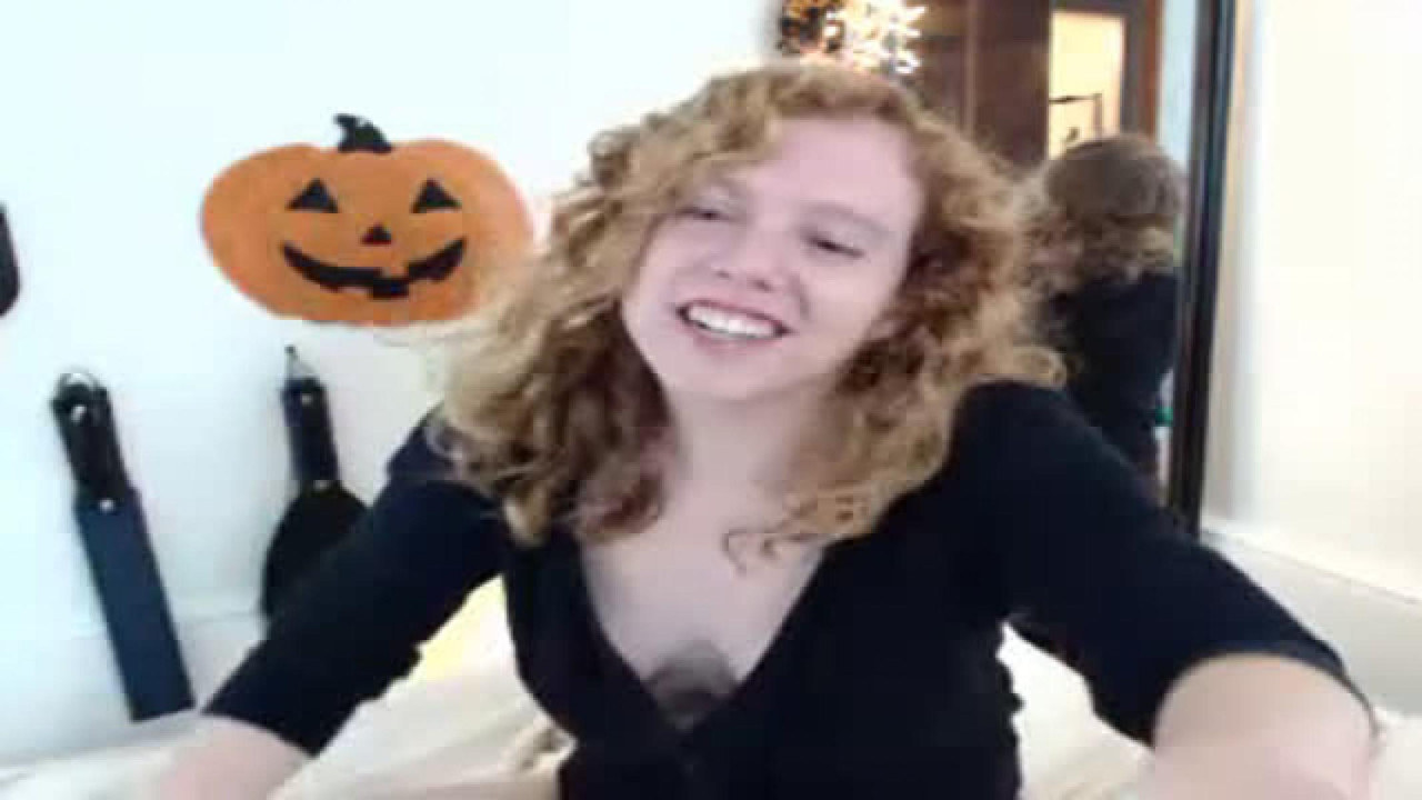 MollieMagick MyFreeCams [2017-10-19 02:19:23]