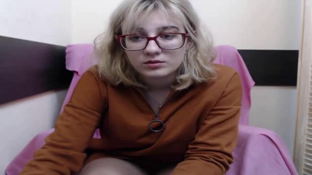 kerry_blondex