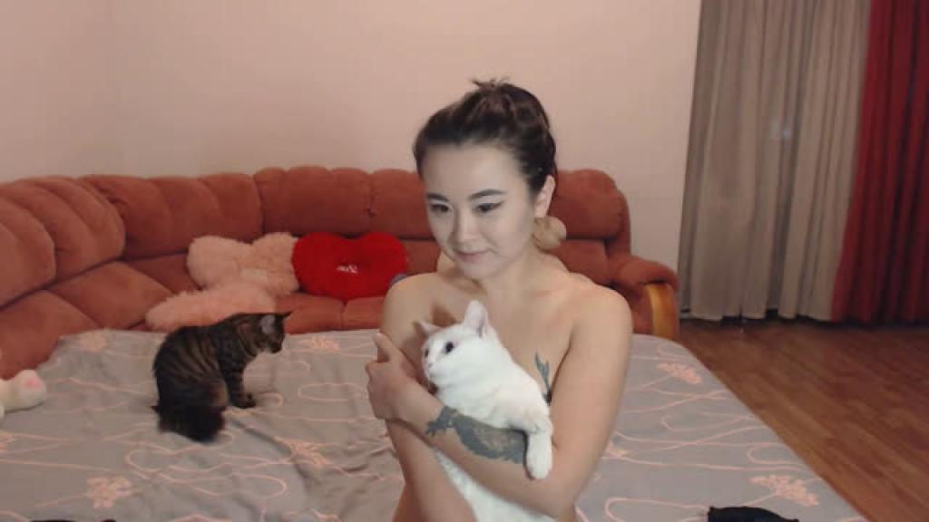 lorena_adri [2019-12-28 01:59:59]
