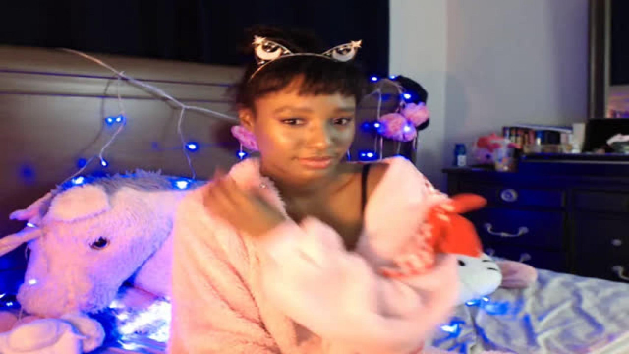 Kitty_Blue [2018-05-20 06:20:12]