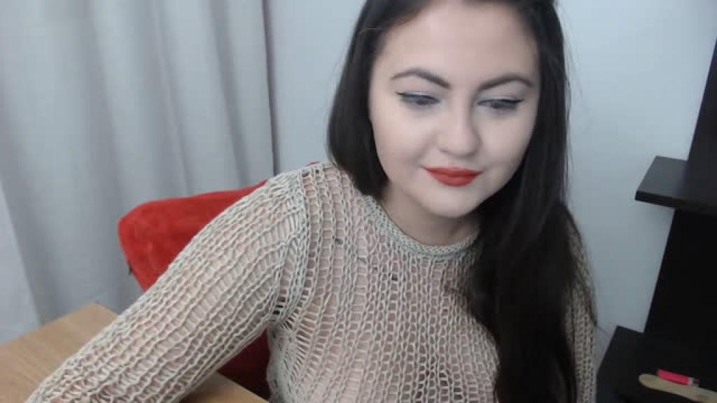 sophie_devine