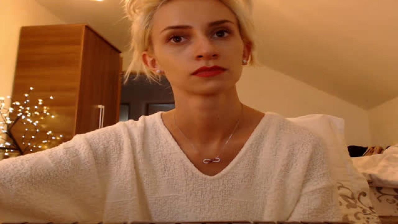 SophieWilde MyFreeCams [2017-10-29 12:50:23]