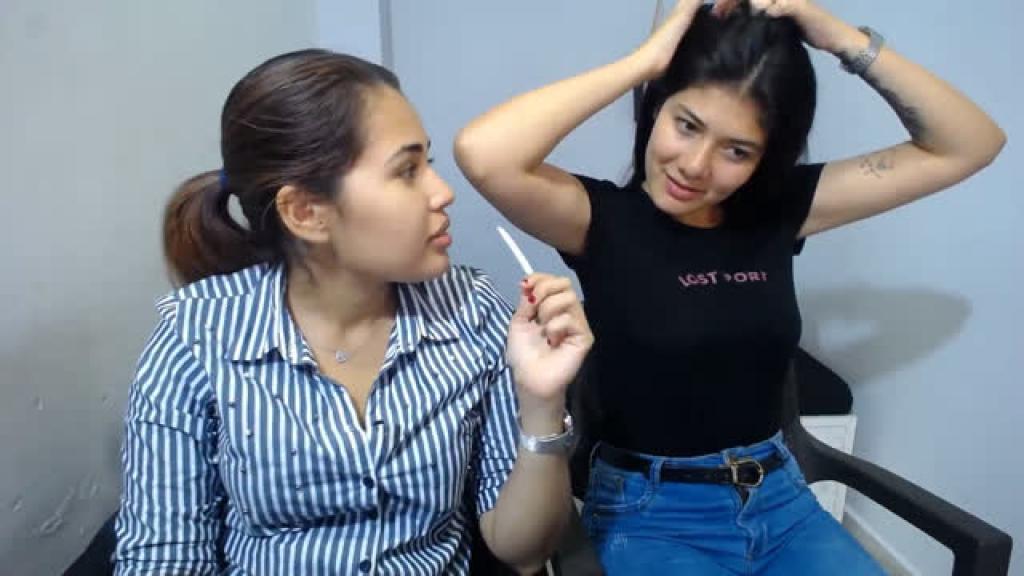 sara_and_angela [2019-12-03 21:07:43]