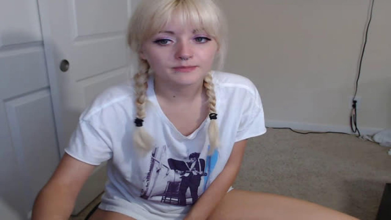 rocknrolldoll MyFreeCams [2017-09-26 01:36:32]