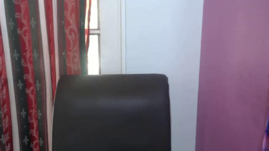naugthy_hotisa